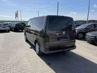 używany VW Multivan 2dm 180KM 2013r. 288 200km