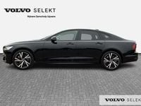Używany Volvo S90 235 KM (172 kW) 2023 Czarny Sedan/Limuzyna