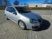Używany VW Golf V 140 KM (102 kW) 2007 Srebrny Hatchback