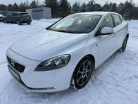 Używany Volvo V40 Ocean Race 116 KM (85 kW) 2015 Biały Hatchback