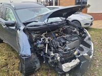 używany Nissan X-Trail 1.6 dizel automat uszkodzony
