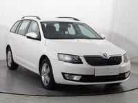 Używany Skoda Octavia 150 KM (110 kW) 2015 Biały Hatchback