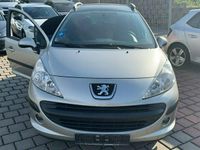 używany Peugeot 207 1.4dm 95KM 2007r. 170 000km