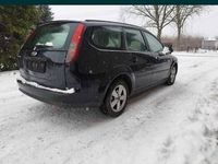 Używany Ford Focus 2005 Granatowy Kombi