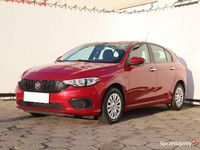 Używany Fiat Tipo 120 KM (88 kW) 2017 Czerwony Hatchback