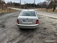 używany Skoda Fabia 1.4 gaz 2 komplety opon