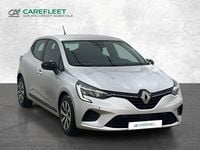 Używany Renault Clio V 91 KM (66 kW) 2022 Srebrny Hatchback