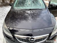 Używany Opel Astra Cosmo 2010 Czarny Sedan/Limuzyna