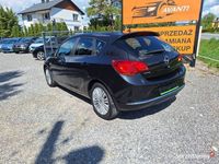Używany Opel Astra 2015 Czarny Hatchback
