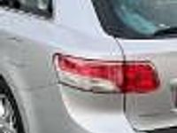 używany Toyota Avensis III