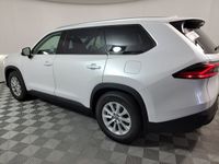 używany Toyota Highlander 2.4dm 265KM 2024r. 1 000km