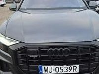 Używany Audi Q8 340 KM (250 kW) 2023 Szary SUV