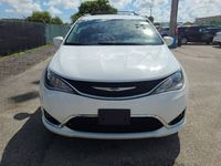 używany Chrysler Pacifica 3.6dm 287KM 2019r. 117 400km