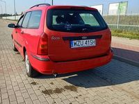 używany Ford Focus kombi 1.6 benzyna Ghia