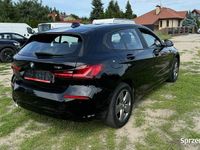 używany BMW 118 1.5dm 136KM 2021r. 74 804km