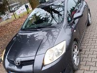 używany Toyota Auris 