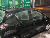 Używany Toyota Aygo 68 KM (50 kW) 2009 Czarny Hatchback