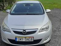Używany Opel Astra 2010 Srebrny Hatchback