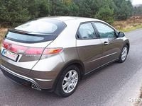 Używany Honda Civic 140 KM (102 kW) 2007 Srebrny Sedan/Limuzyna