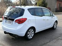 Używany Opel Meriva Innovation 130 KM (95 kW) 2011 Biały Minivan