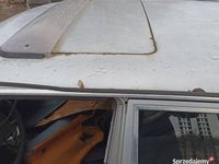 używany Mercedes 200 w123na części