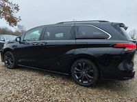 Używany Toyota Sienna 245 KM (180 kW) 2021 Czarny (metalik) Minivan