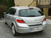 używany Opel Astra 1.6dm 105KM 2004r. 149 000km