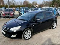 używany Opel Astra 1.4dm 140KM 2011r. 143 000km