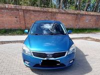 Używany Kia Ceed 2011 Niebieski Hatchback