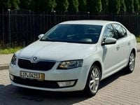 Używany Skoda Octavia Sport 105 KM (77 kW) 2014 Biały Sedan/Limuzyna