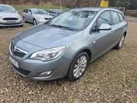 Używany Opel Astra 100 KM (73 kW) 2011 Szary (metalik) Kombi