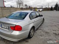 używany BMW 318 i 2.0 benzyna 2009 rok