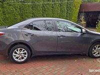 Używany Toyota Corolla 132 KM (97 kW) 2018 Szary Sedan/Limuzyna