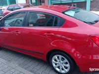 Używany Kia Rio 2016 Czerwony Hatchback