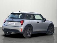 Używany Mini Cooper 156 KM (114 kW) 2024 Melting silver iii metalizowany Hatchback