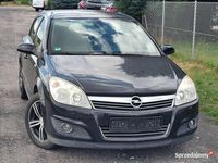 Używany Opel Astra 2007 Czarny Hatchback
