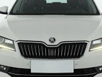 Używany Skoda Superb 120 KM (88 kW) 2016 Biały Sedan/Limuzyna
