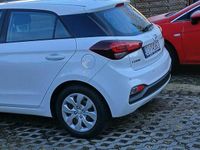 Używany Hyundai i20 84 KM (61 kW) 2019 Biały Hatchback