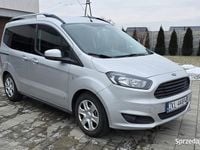 Używany Ford Tourneo Courier 2017 Srebrny Minivan