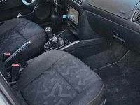 Używany VW Golf IV 1998 Srebrny Hatchback