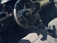 Używany VW Touran 150 KM (110 kW) 2018 Minivan