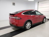 używany Tesla Model X 0dm 275KM 2020r. 35 000km