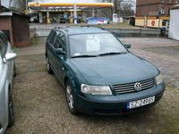 Używany VW Passat 1999 Zielony Kombi