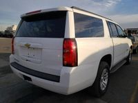 używany Chevrolet Suburban 5.3dm 355KM 2017r. 129 000km