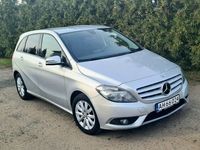 używany Mercedes B180 1.5dm 109KM 2013r. 169 023km