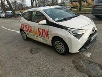 Używany Toyota Aygo Edition 72 KM (52 kW) 2020 Biały Hatchback