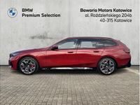 Używany BMW 550e Comfort Edition 489 KM (359 kW) 2025 Czerwony fire red metalizowany Kombi