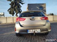 używany Toyota Auris Hybrid 