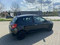 używany Renault Clio 1.6dm 88KM 2006r. 271 000km