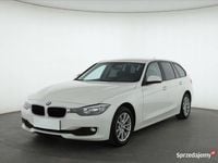 Używany BMW 320 2015 Biały Kombi